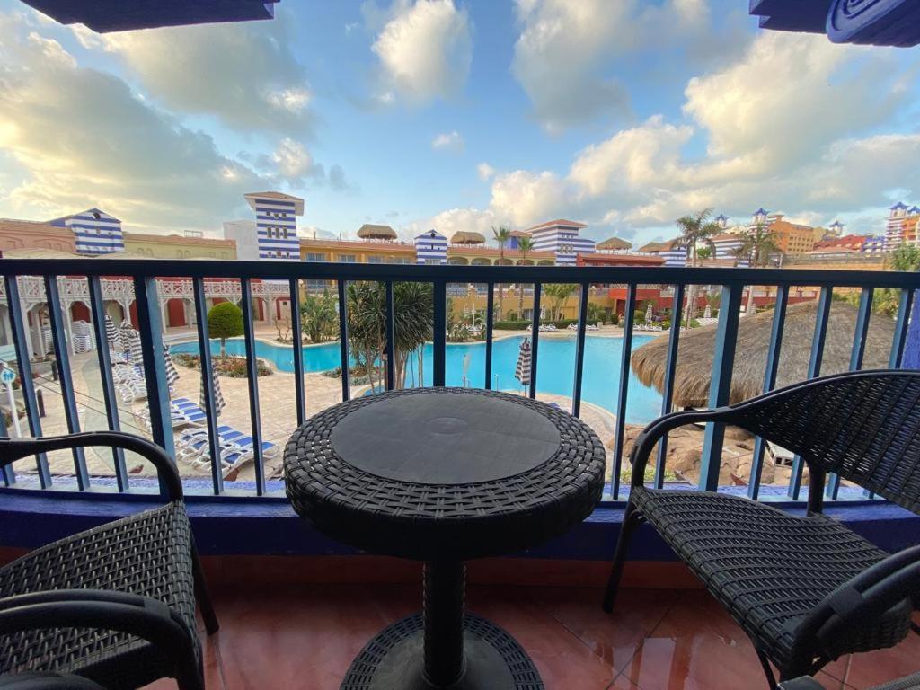 אל עלמיין Porto Marina Resort Chalets Families Only מראה חיצוני תמונה